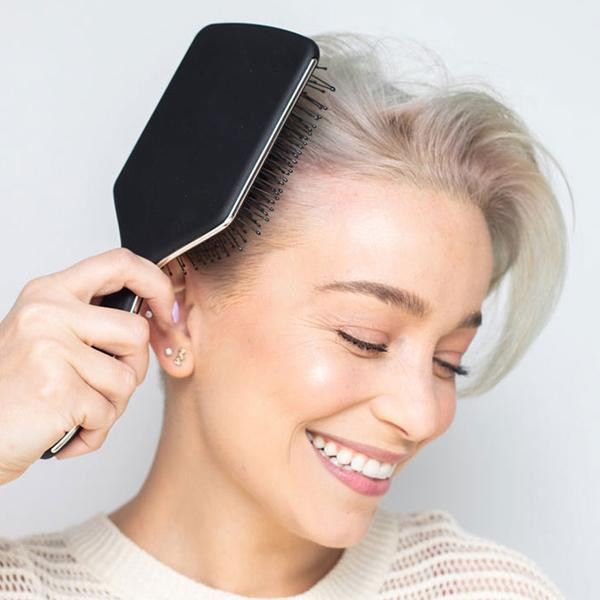 Black to the Future - Paddle Brush