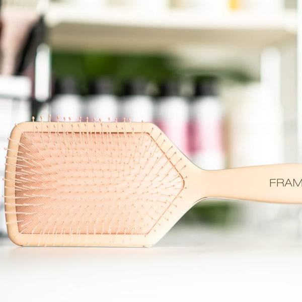 Champagne Mami - Paddle Brush