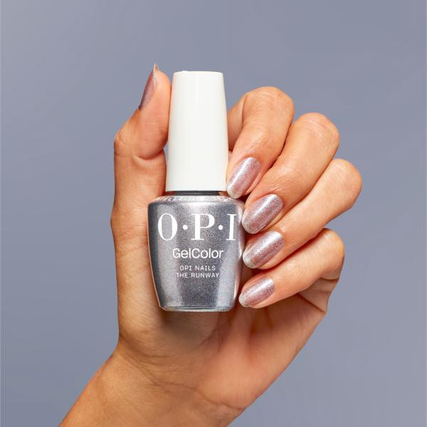 OPI Nails the Runway - Gel