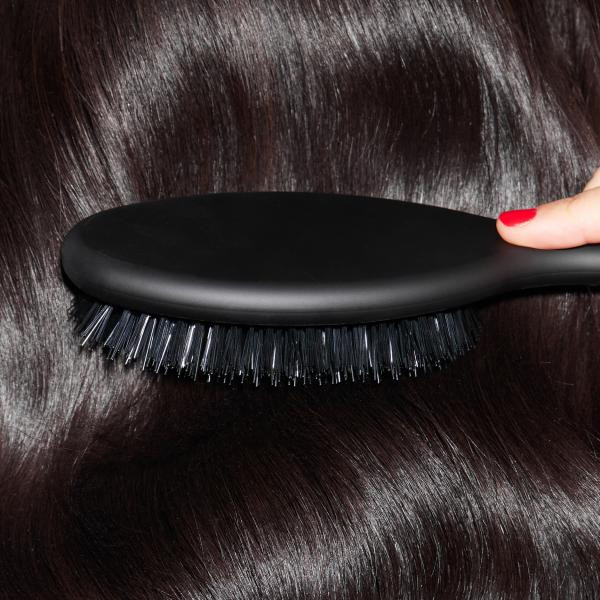 Oval Dressing Brush