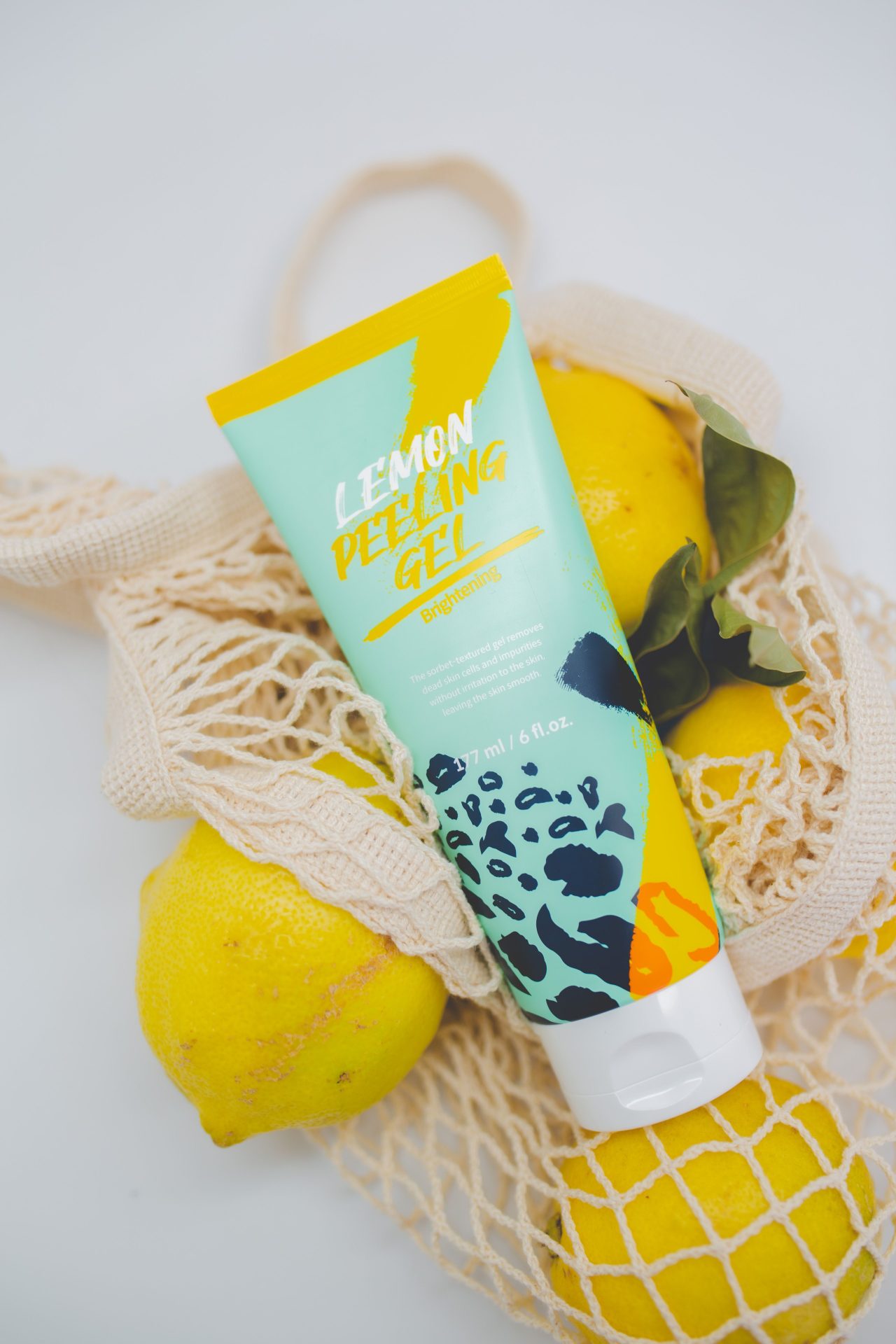 Lemon Refresh Exfoliating Gel by AWAKIIN